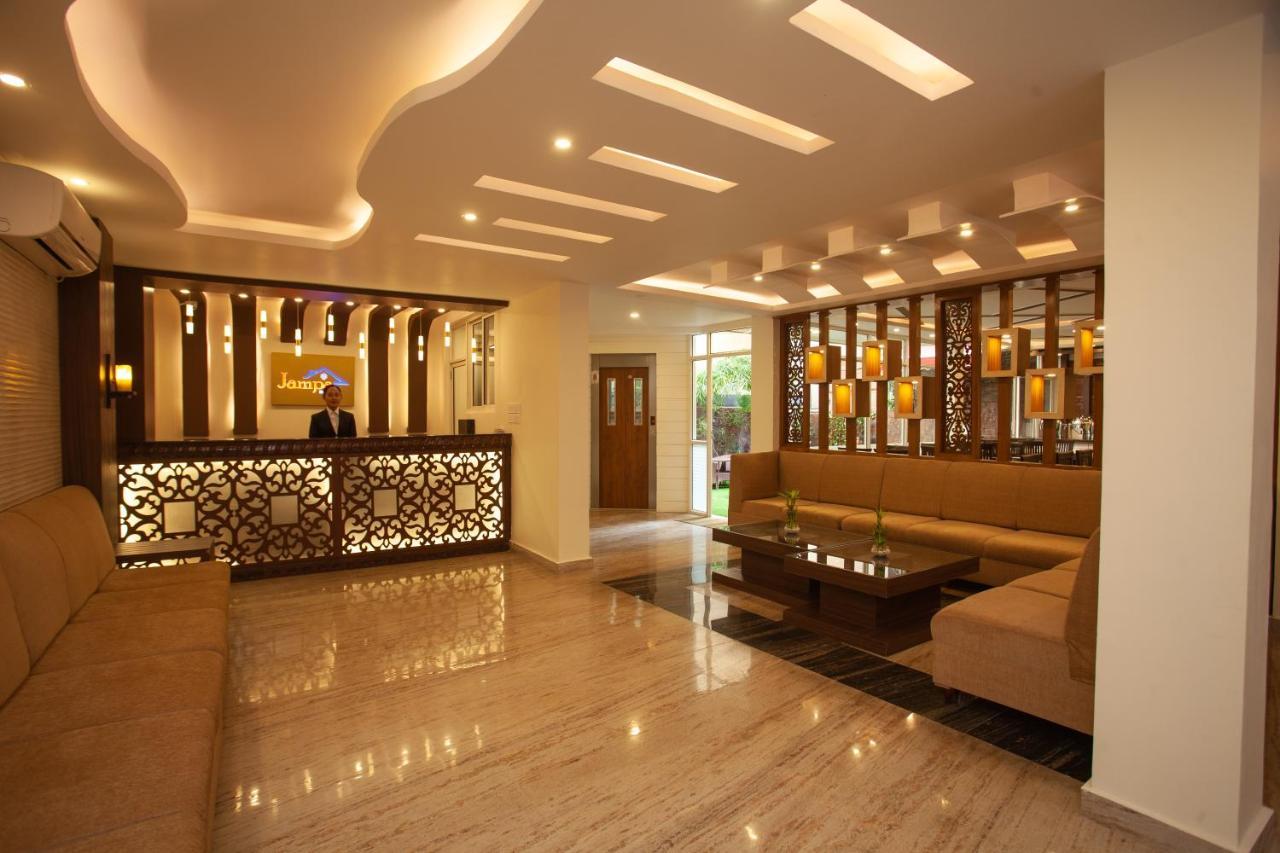 Hotel Jampa Катманду Екстер'єр фото