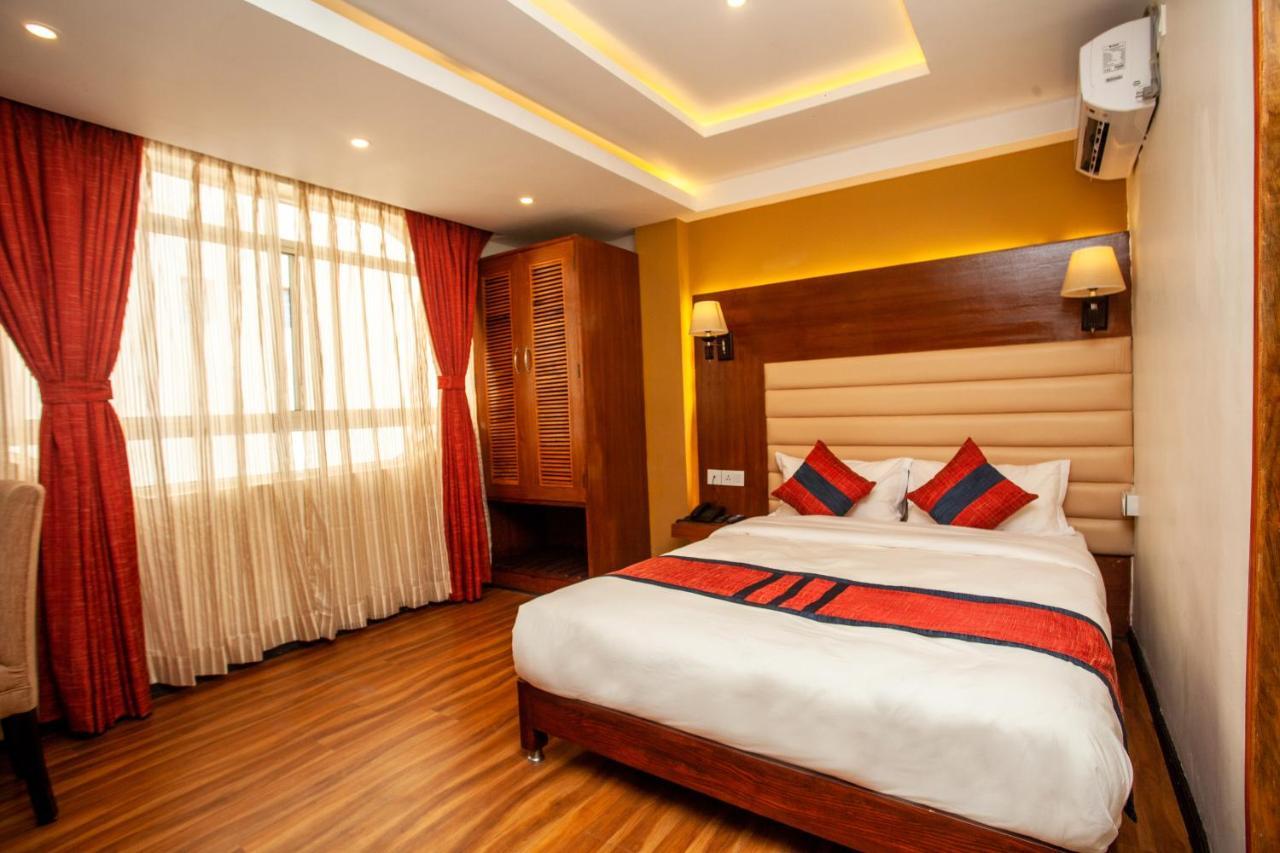 Hotel Jampa Катманду Екстер'єр фото