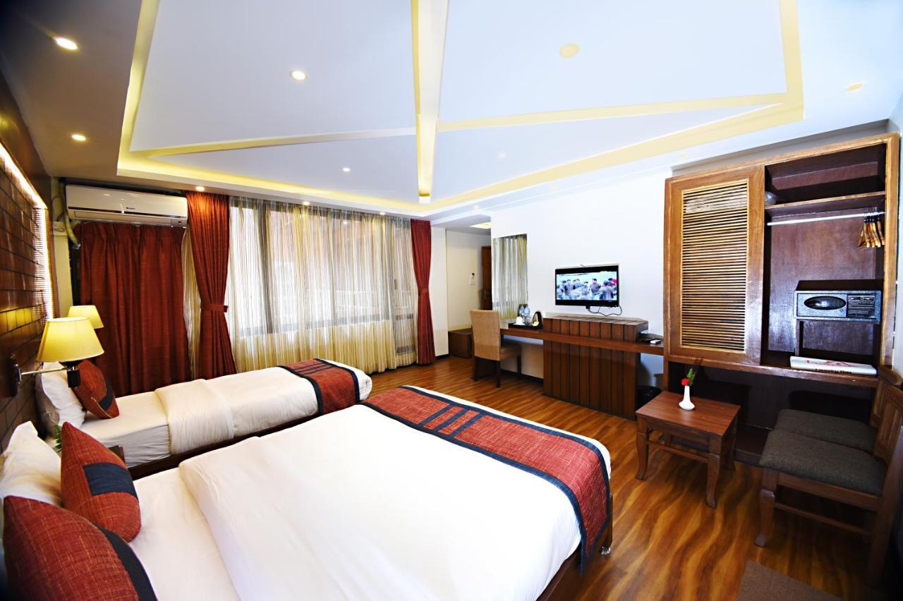 Hotel Jampa Катманду Екстер'єр фото