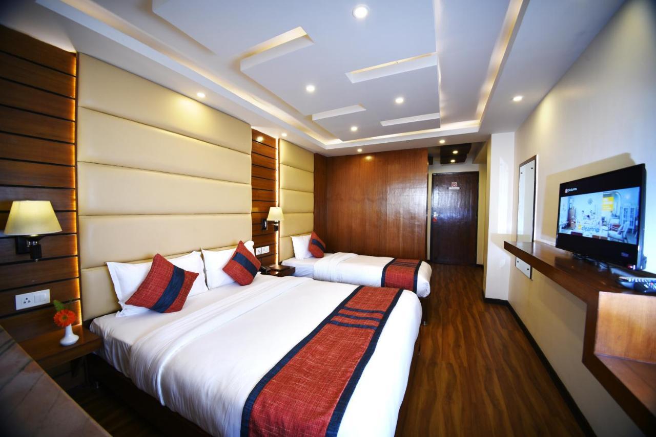 Hotel Jampa Катманду Екстер'єр фото