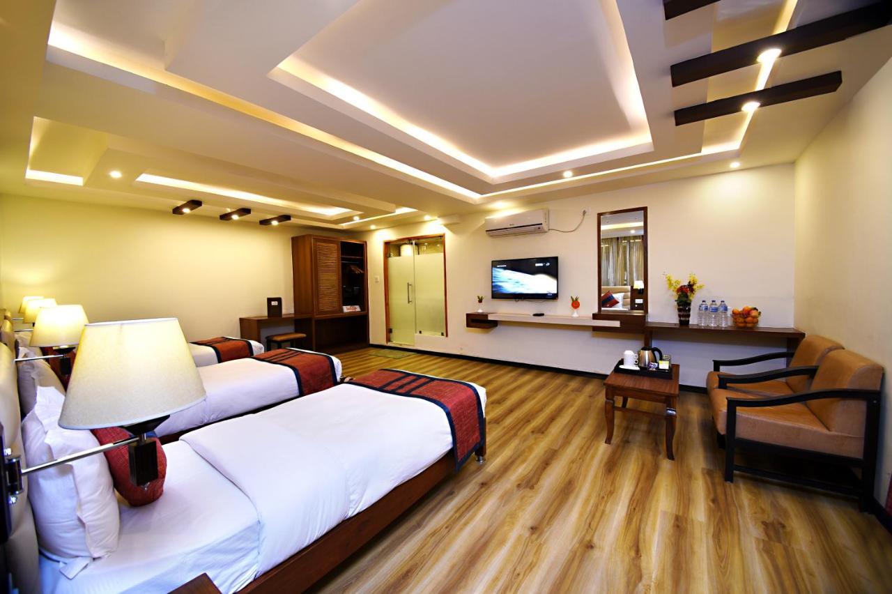 Hotel Jampa Катманду Екстер'єр фото