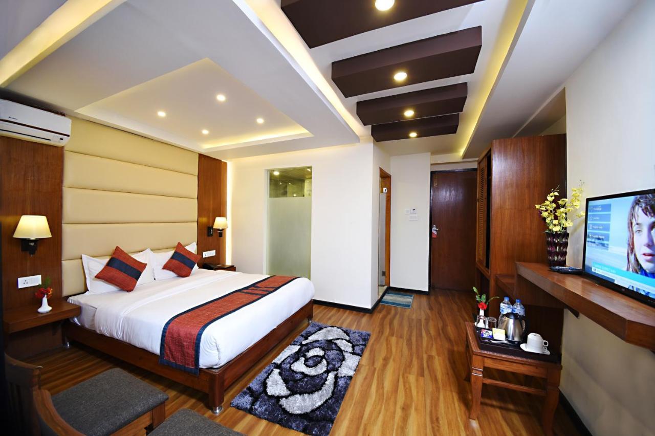 Hotel Jampa Катманду Екстер'єр фото
